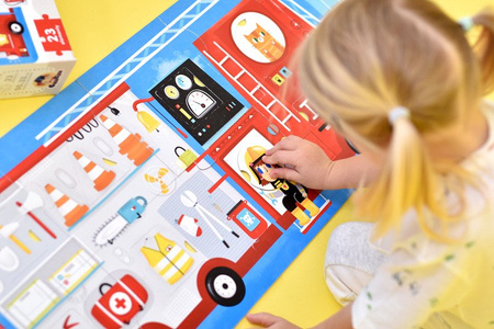CzuCzu Puzzle z Dziurką Wóz Strażacki Dla Dzieci 2+